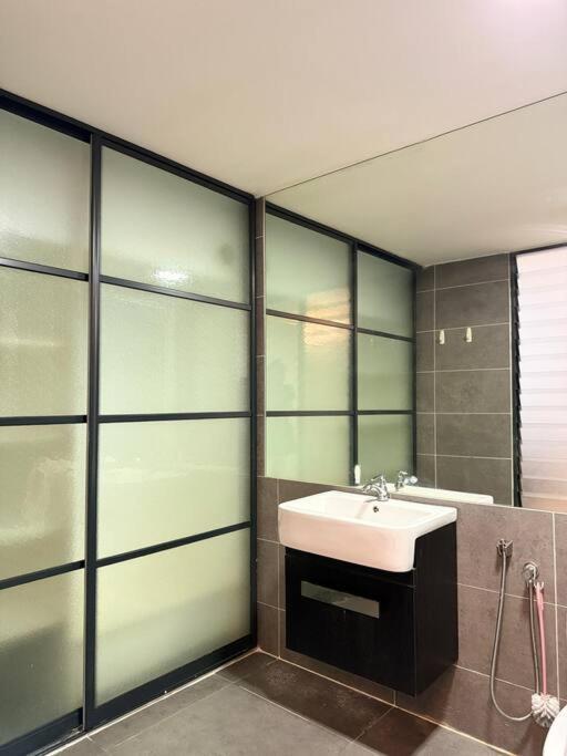 Cozy Loft 4pax Near 1u By Ruma Apartment Petaling Jaya